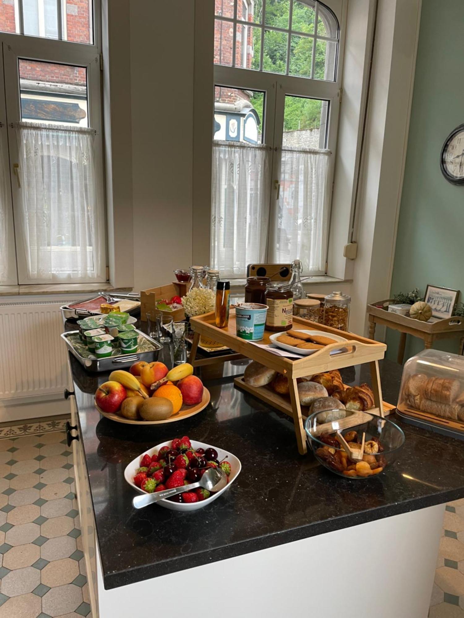 Les Terrasses De Sax Bed & Breakfast Dinant Eksteriør bilde
